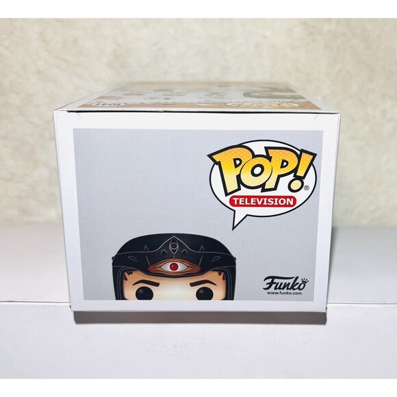 Funko Pop! The Office Dwight Schrute As Recyclops #1041 Walmart Exclusive Figure - Picture 6 of 7